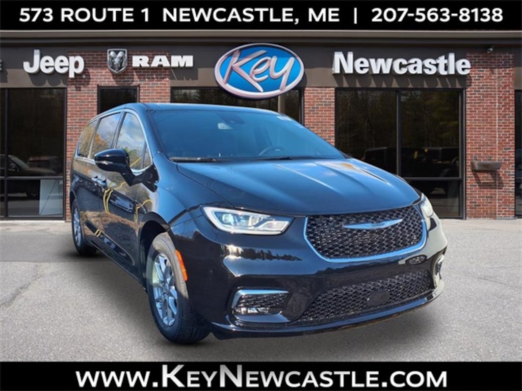 New 2026 Chrysler Pacifica Select Passenger Van