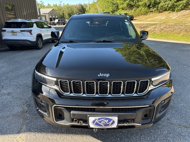 2021 Jeep Grand Cherokee Overland Sport photo 3