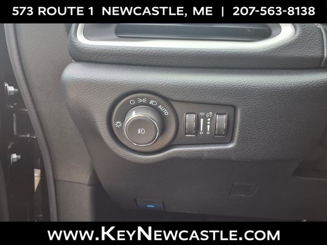 2025 Chrysler Pacifica Select - Photo 9