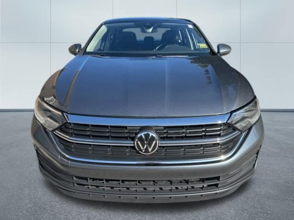 Used 2024 Volkswagen Jetta 1.5T SE Sedan