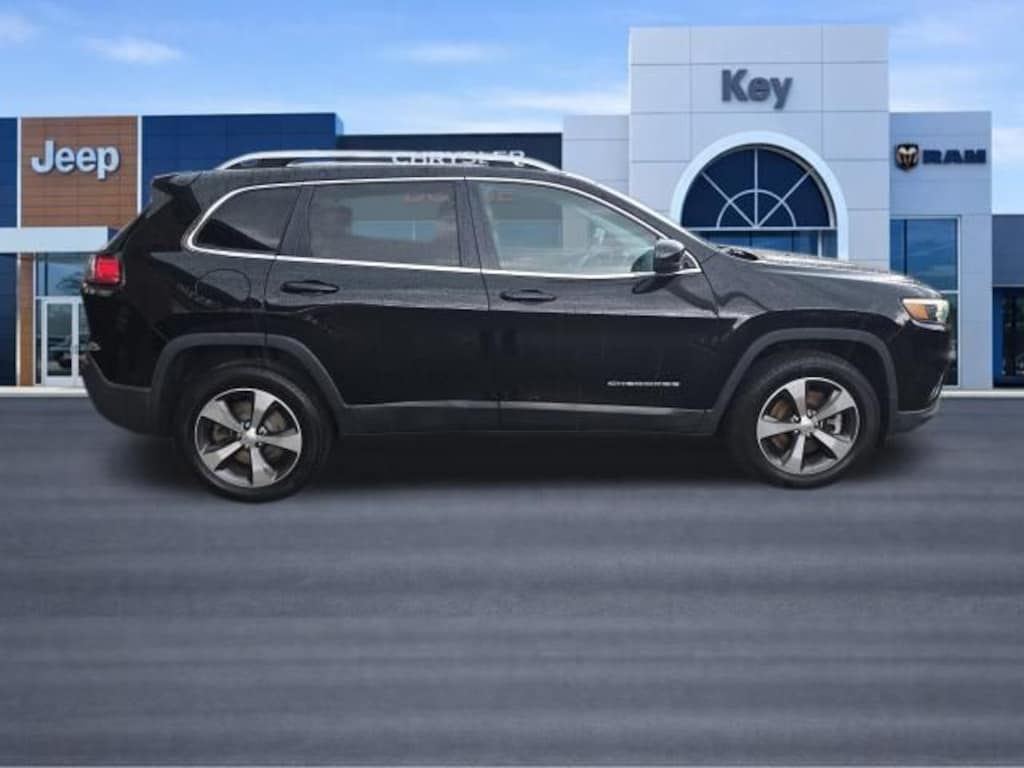 Used 2019 Jeep Cherokee Limited SUV