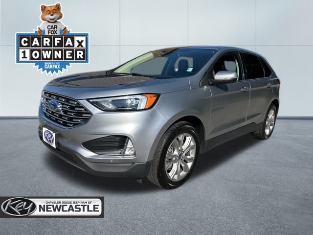 2022 Ford Edge Titanium's photo