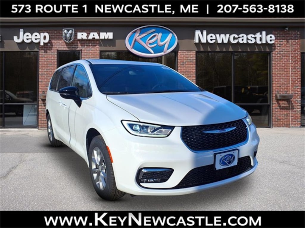 New 2026 Chrysler Pacifica Select Passenger Van