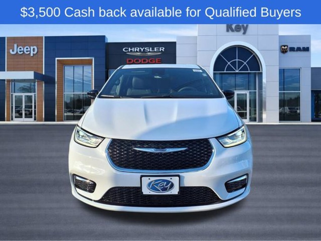 New 2026 Chrysler Pacifica Select Passenger Van