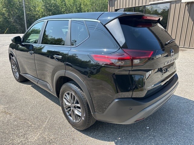2023 Nissan Rogue S photo 3