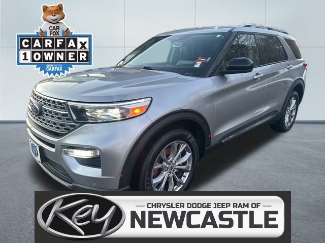 2023 Ford Explorer Limited's photo