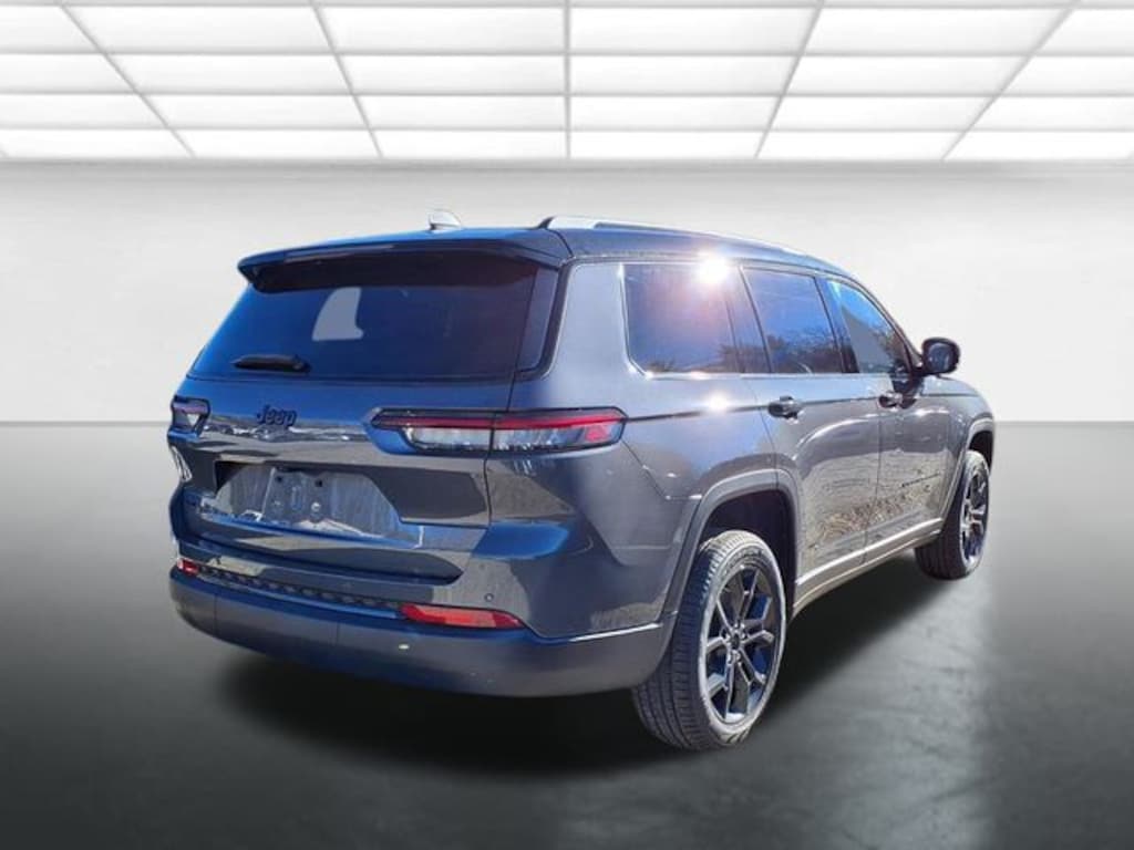 New 2025 Jeep Grand Cherokee Limited Sport Utility
