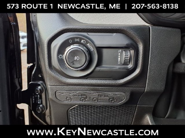 2026 Jeep Wrangler 4-Door Willys - Photo 9