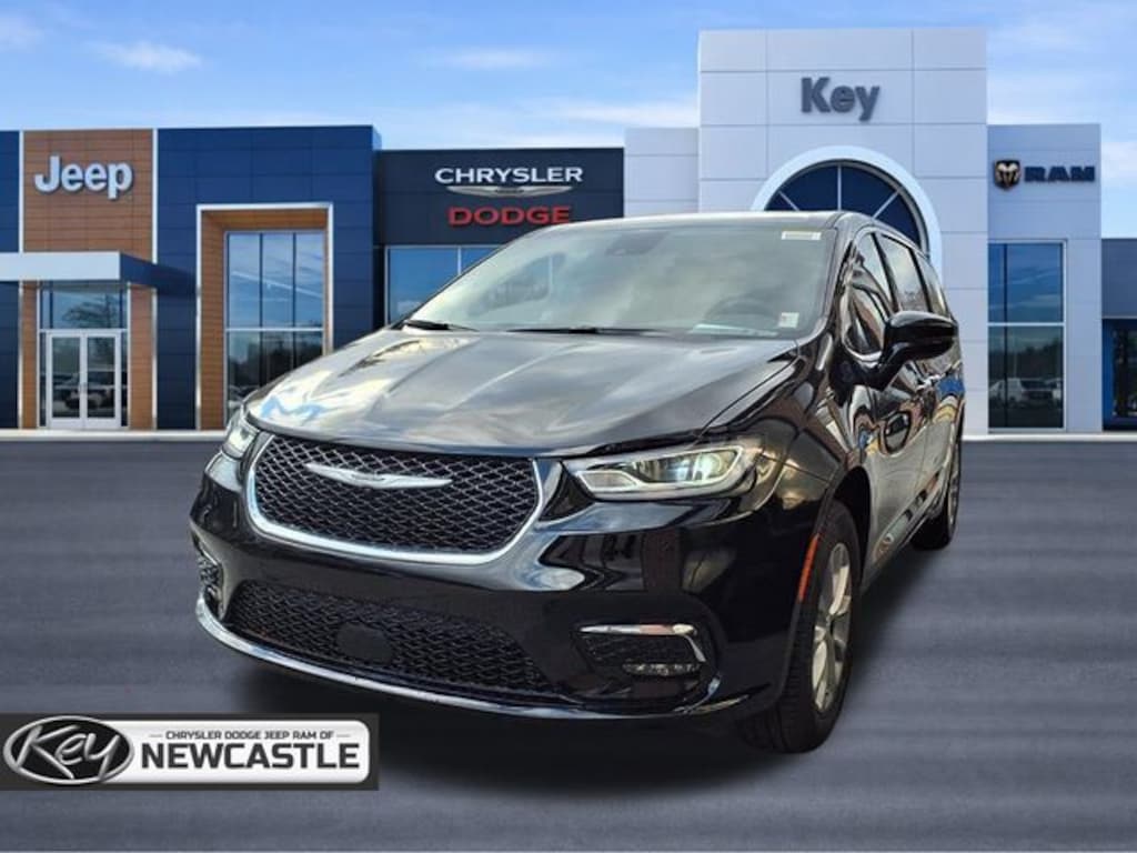 New 2026 Chrysler Pacifica Select Passenger Van