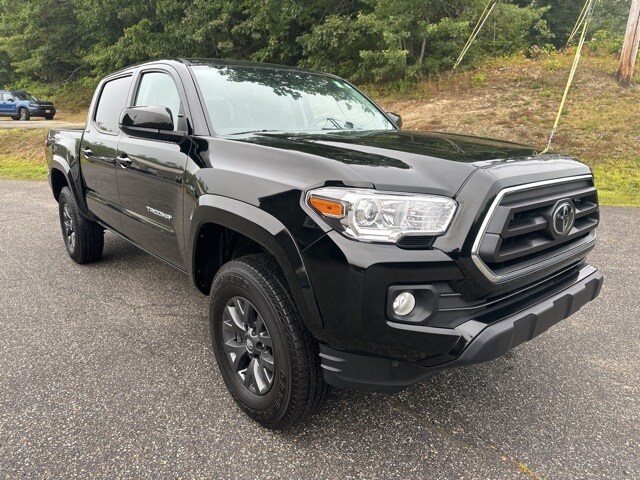 2023 Toyota Tacoma TRD Off-Road V6 photo 2