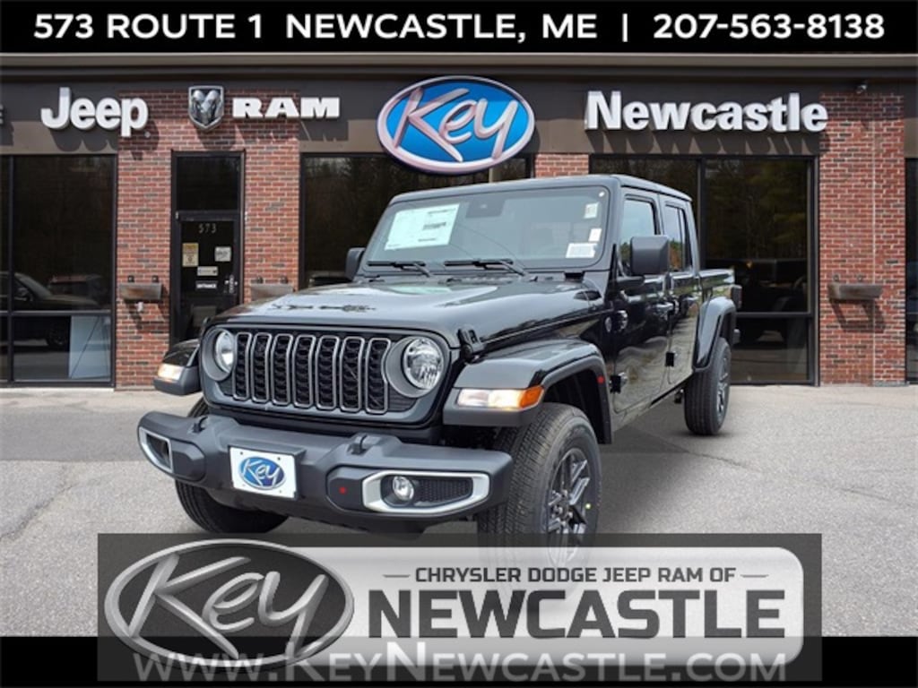 New 2025 Jeep Gladiator Sport Pickup