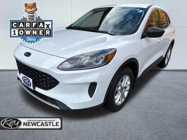 2022 Ford Escape SE's photo