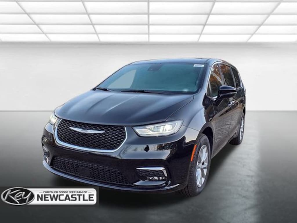 New 2026 Chrysler Pacifica Select Passenger Van