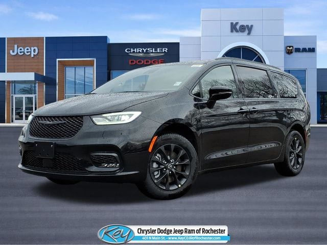 2026 Chrysler Pacifica Select AWD's photo