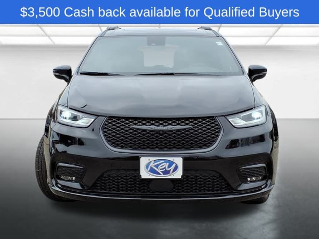 New 2026 Chrysler Pacifica Limited Passenger Van