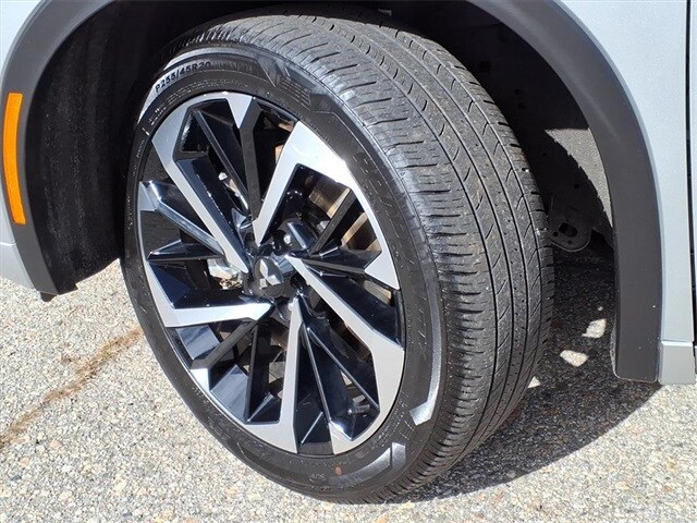 2024 Mitsubishi Outlander SEL photo 4