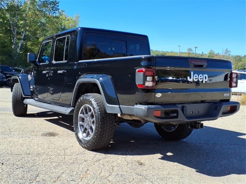 Used 2022 Jeep Gladiator Overland Truck Crew Cab