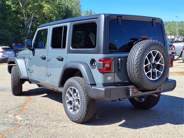 2025 Jeep Wrangler Sport S photo 3