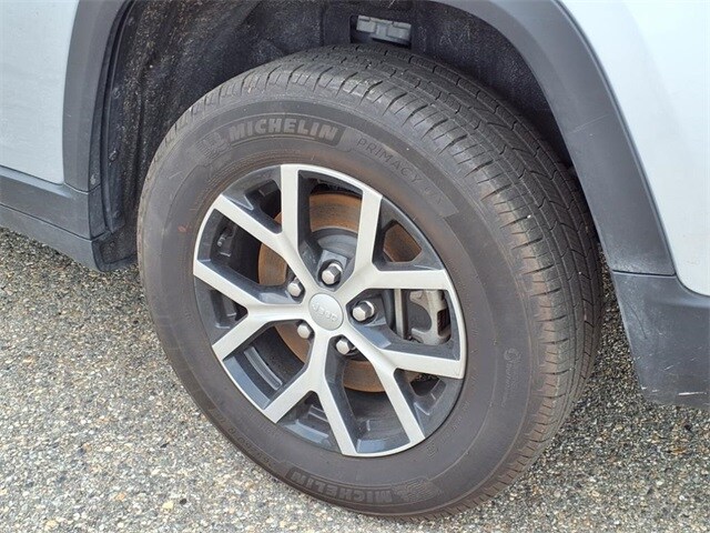 2024 Jeep Grand Cherokee Limited photo 4