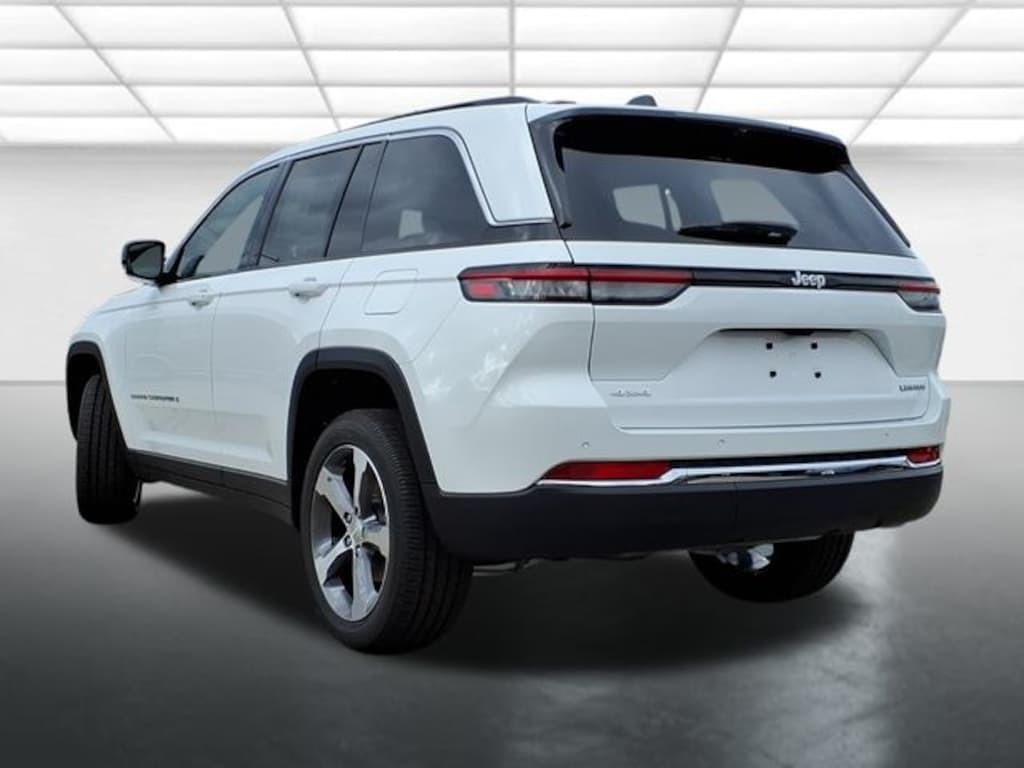 New 2025 Jeep Grand Cherokee Limited Sport Utility