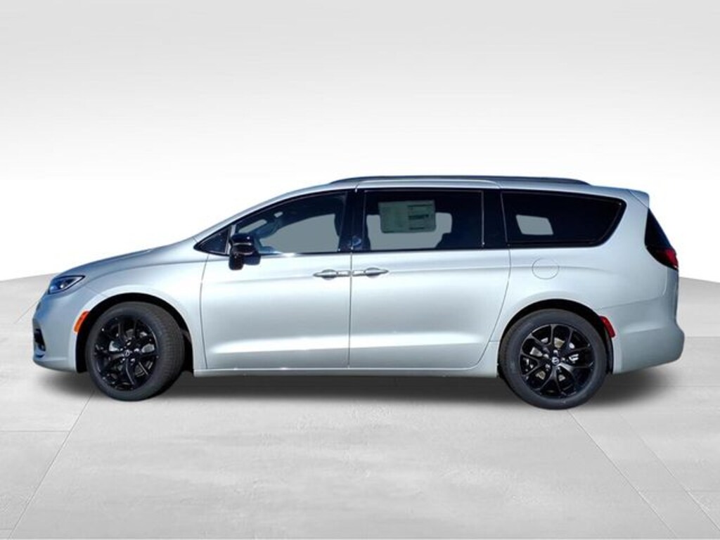 New 2026 Chrysler Pacifica Select Passenger Van