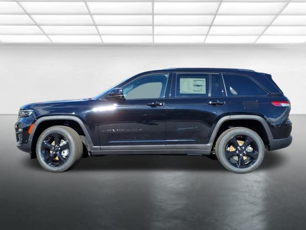 New 2025 Jeep Grand Cherokee Limited Sport Utility