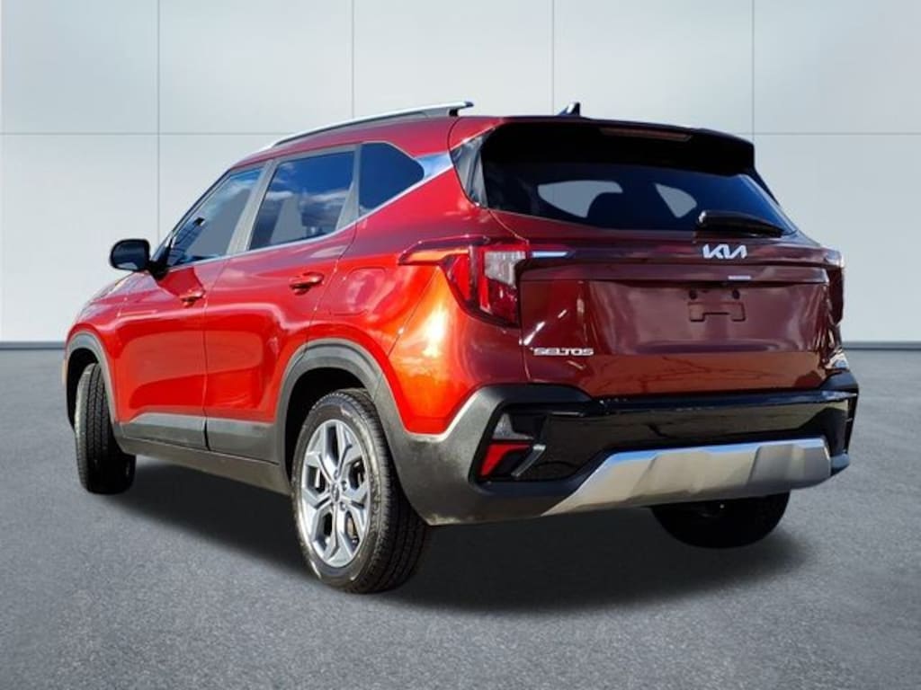 Used 2024 Kia Seltos S SUV