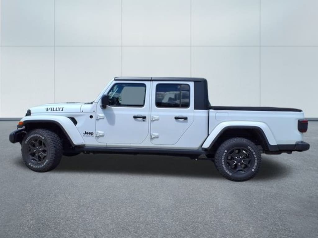 Used 2021 Jeep Gladiator Willys Truck Crew Cab