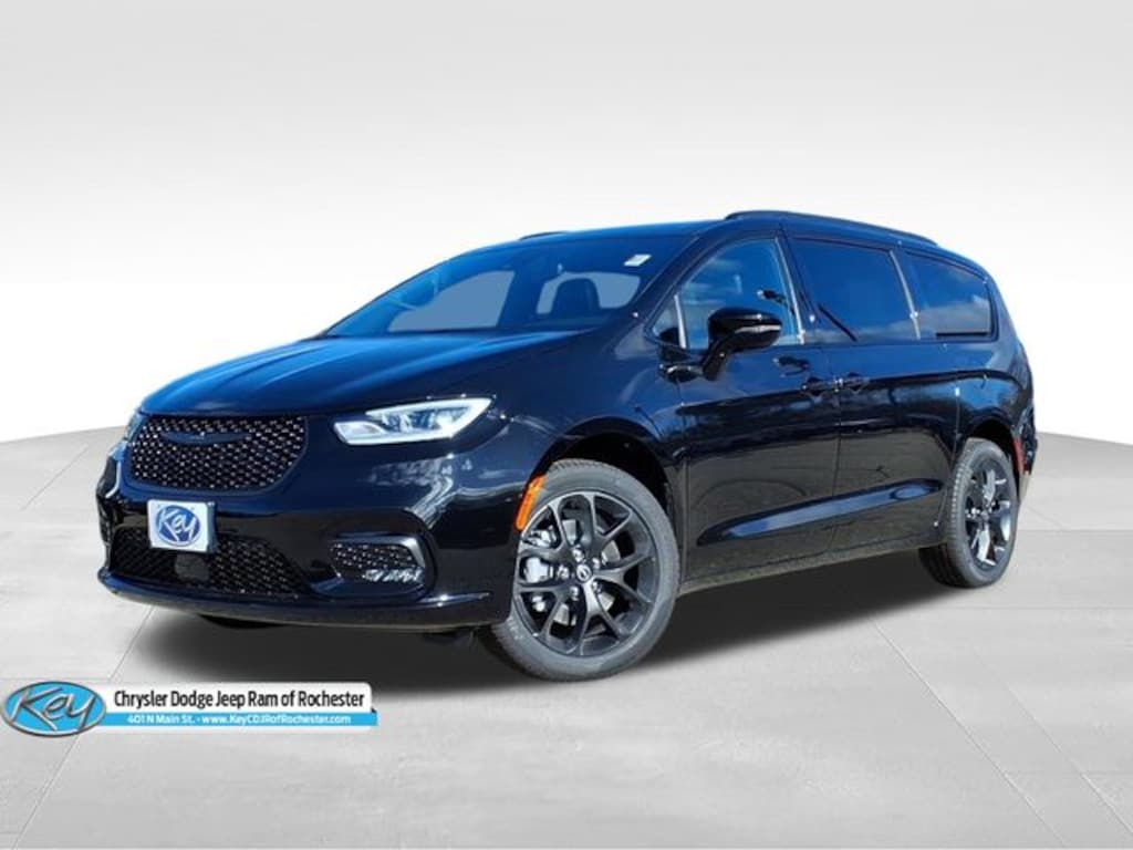 New 2026 Chrysler Pacifica Limited Passenger Van