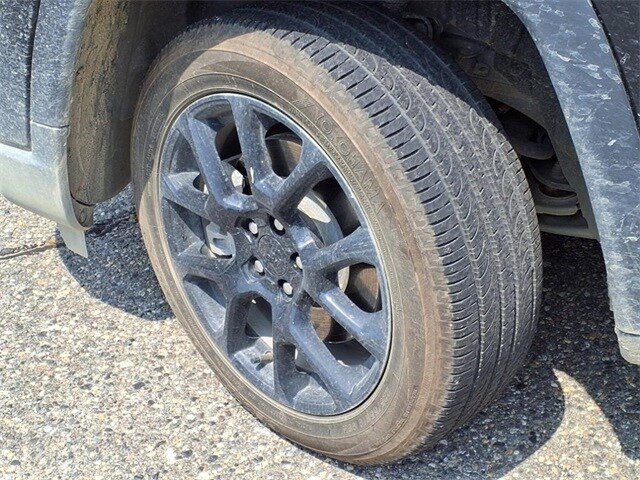 2024 Jeep Compass Latitude photo 2