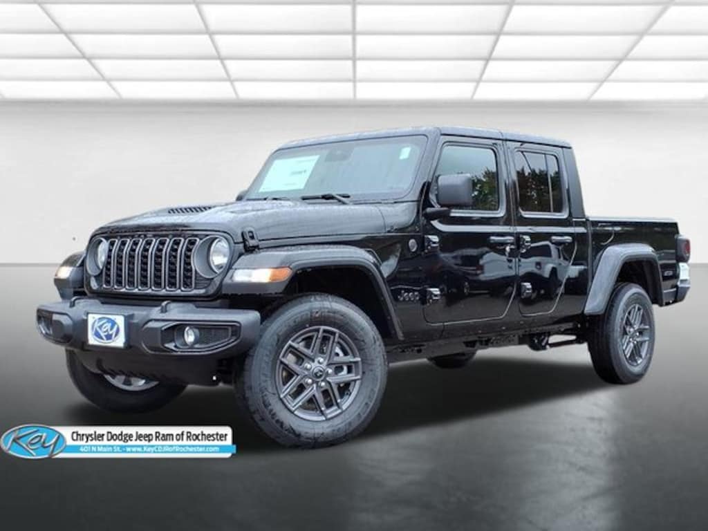 New 2025 Jeep Gladiator Sport S Pickup