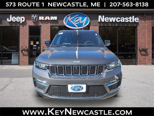 2025 Jeep Grand Cherokee Limited photo 2
