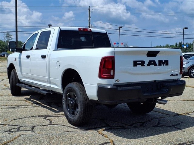 2025 Ram 2500 Tradesman photo 3
