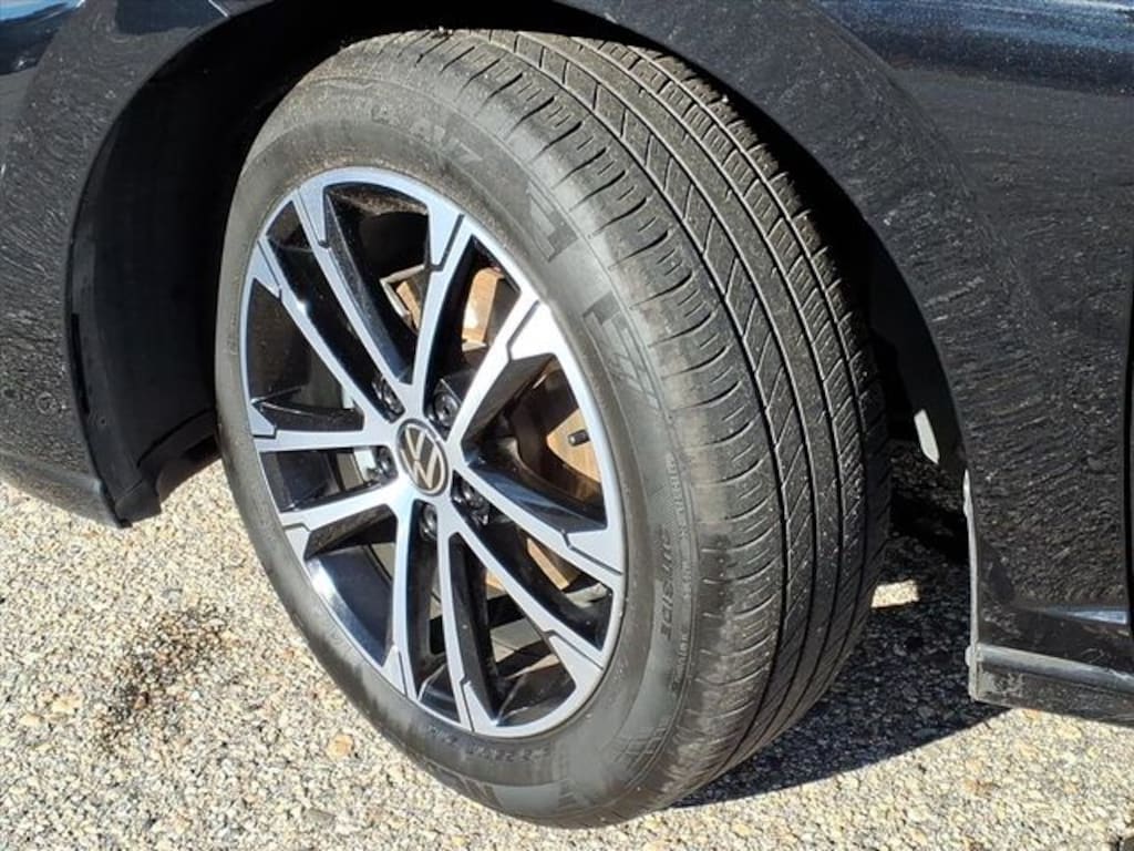 Used 2025 Volkswagen Jetta 1.5T Sport Sedan