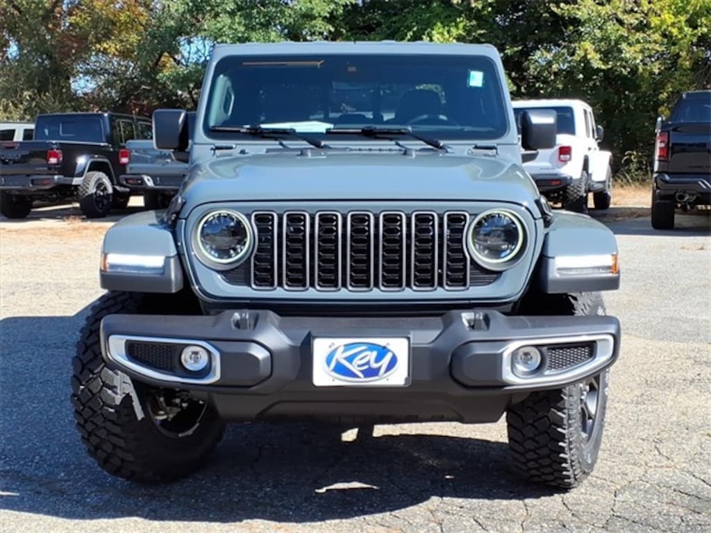 New 2025 Jeep Gladiator High Tide Pickup