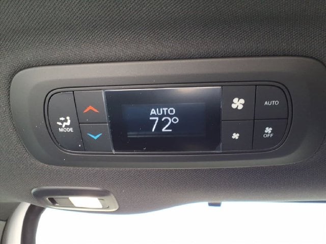 2026 Chrysler Pacifica Select - Photo 16