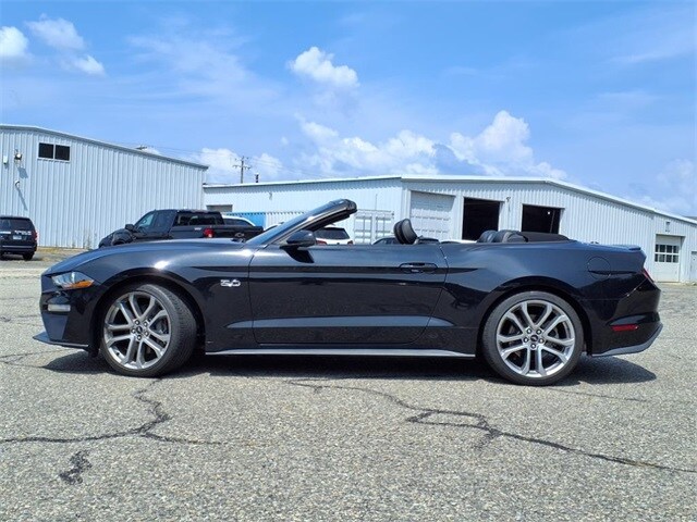 2021 Ford Mustang GT Premium Convertible photo 2