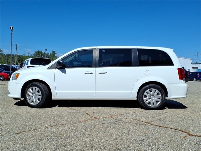 2018 Dodge Grand Caravan SE photo 2