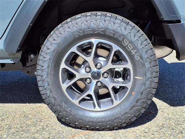 2025 Jeep Wrangler Sport S photo 4