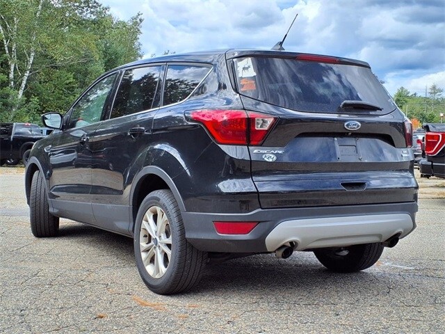 2019 Ford Escape SE photo 2