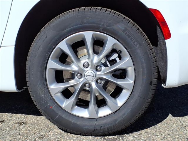 2026 Chrysler Pacifica Select - Photo 5
