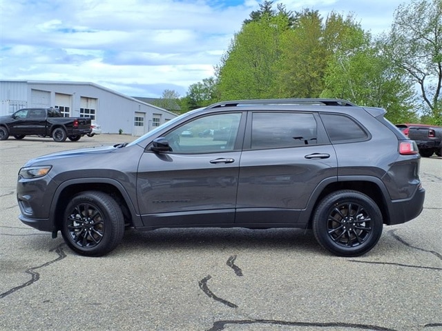 Used 2023 Jeep Cherokee Altitude Lux with VIN 1C4PJMMB0PD111598 for sale in Rochester, NH