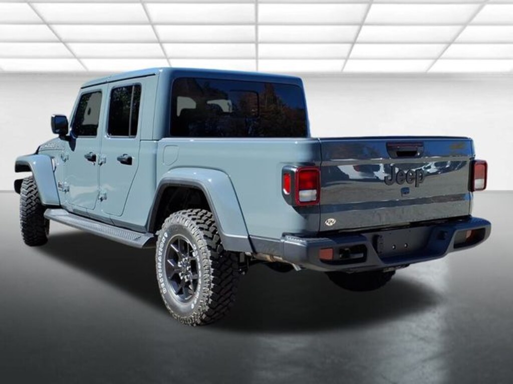 New 2025 Jeep Gladiator High Tide Pickup