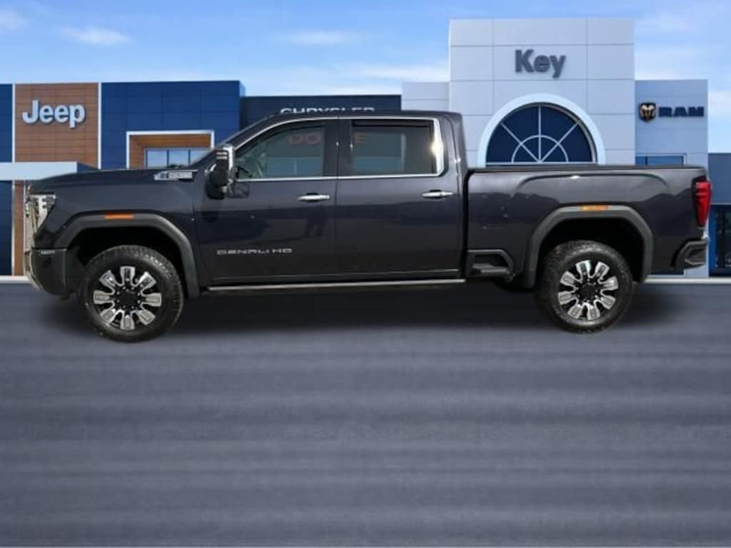 Used 2024 GMC Sierra 2500 HD Denali Truck Crew Cab