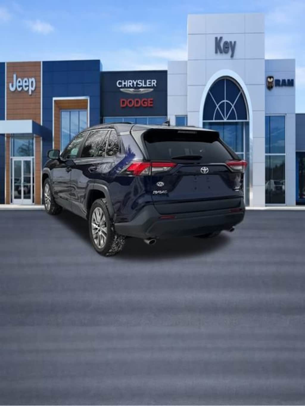 Used 2019 Toyota RAV4 XLE Premium SUV