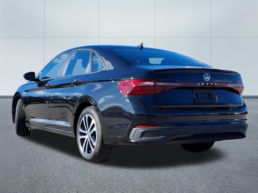 Used 2025 Volkswagen Jetta 1.5T Sport Sedan