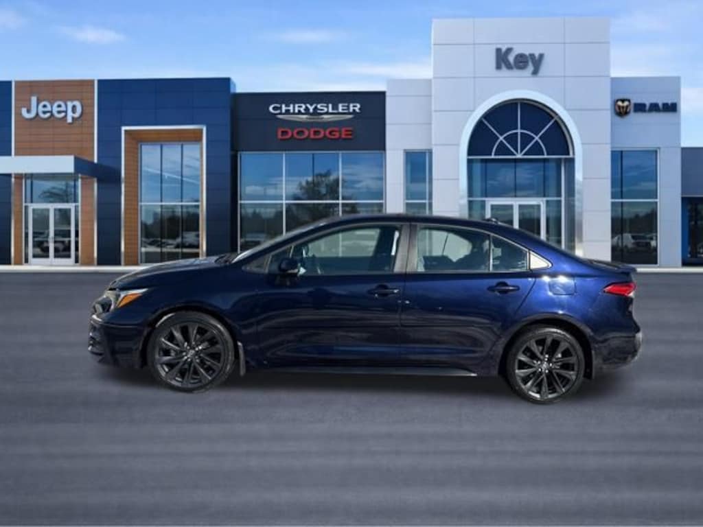 Used 2023 Toyota Corolla SE Sedan