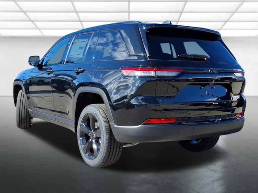 New 2025 Jeep Grand Cherokee Altitude X Sport Utility