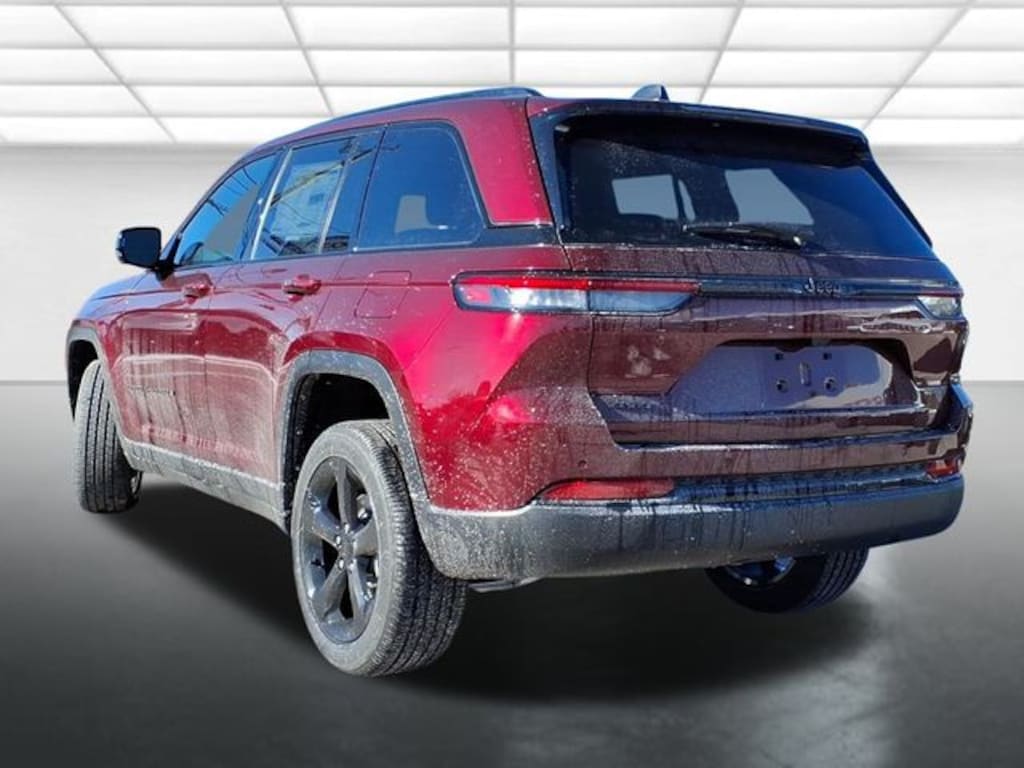 New 2025 Jeep Grand Cherokee Altitude X Sport Utility
