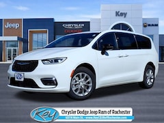 2026 Chrysler Pacifica Select Passenger Van